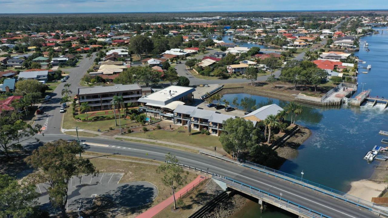 Bribie Waterways 3*